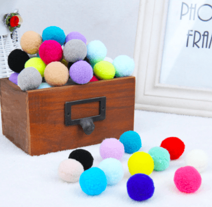 DONE Assorted Colour Soft Plush Cat Balls - Your Little Pet Store